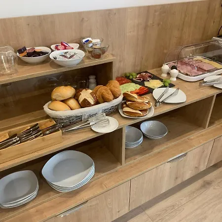 Zimmer-lein 3* Leingarten