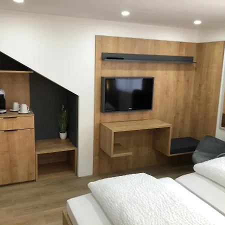 Zimmer-lein 3* Leingarten