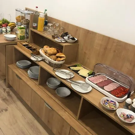 Alojamento de Acomodação e Pequeno-almoço Zimmer-lein 3*
