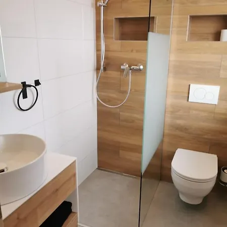 Alojamento de Acomodação e Pequeno-almoço Zimmer-lein Leingarten