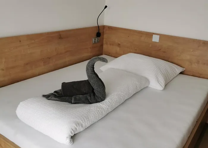 Oda ve Kahvaltı Zimmer-lein 3*